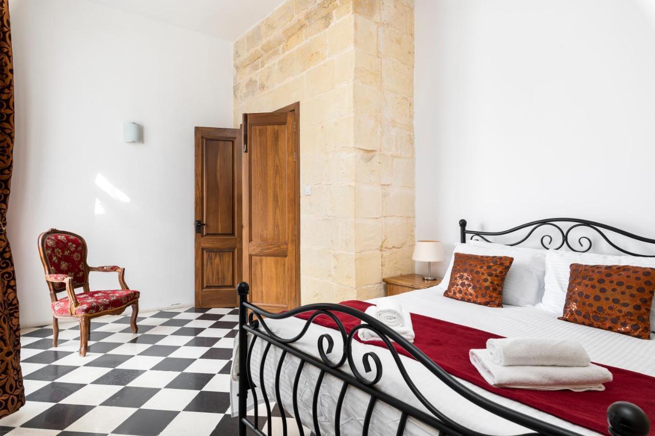 Traditional & Modern Maltese Townhouse - Rooftop Terrace And Sea Views, Close To Birgu Waterfront Cospicua Eksteriør billede
