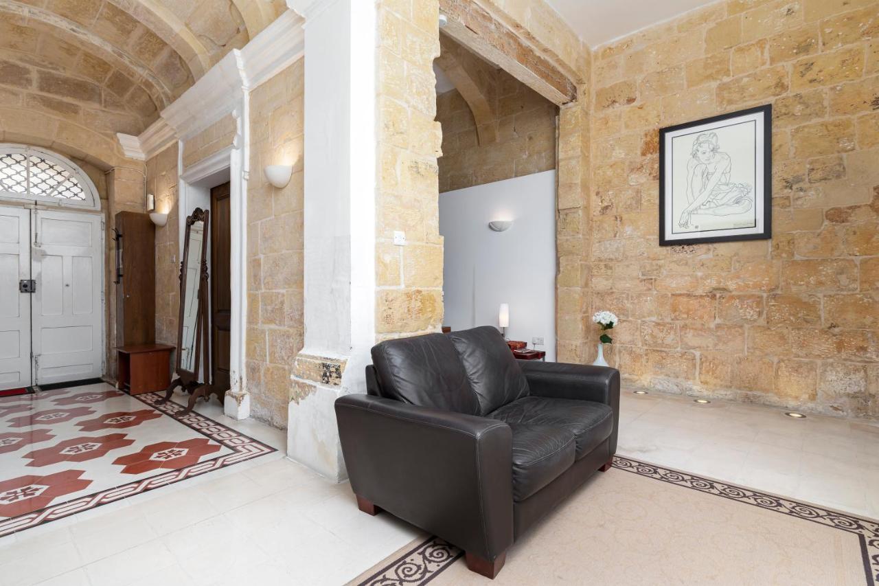 Traditional & Modern Maltese Townhouse - Rooftop Terrace And Sea Views, Close To Birgu Waterfront Cospicua Eksteriør billede
