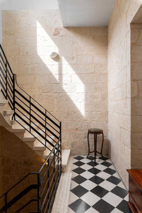 Traditional & Modern Maltese Townhouse - Rooftop Terrace And Sea Views, Close To Birgu Waterfront Cospicua Eksteriør billede