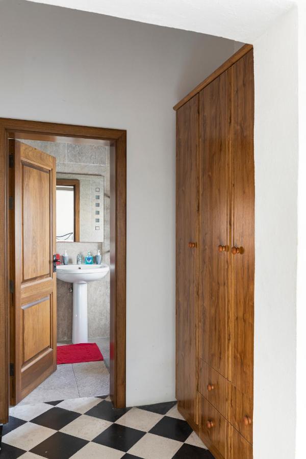 Traditional & Modern Maltese Townhouse - Rooftop Terrace And Sea Views, Close To Birgu Waterfront Cospicua Eksteriør billede