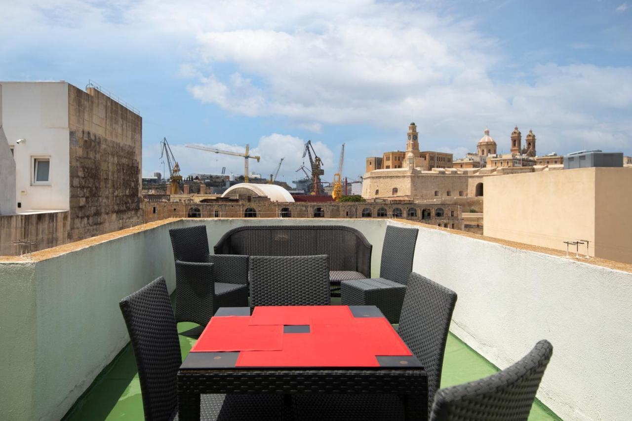 Traditional & Modern Maltese Townhouse - Rooftop Terrace And Sea Views, Close To Birgu Waterfront Cospicua Eksteriør billede